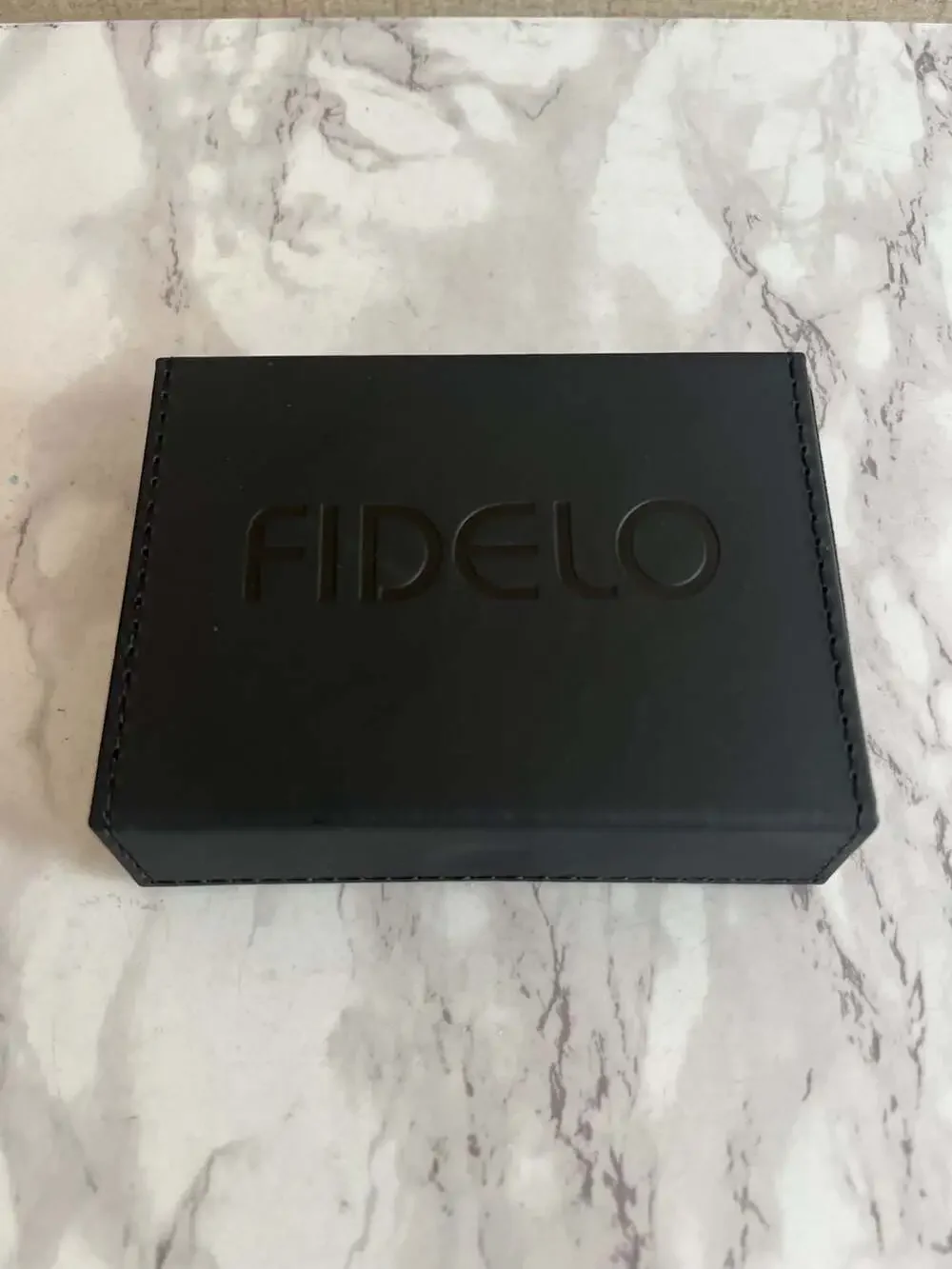 FIDELO Minimalist Card Hybrid Men's Thin Sleek Slim Black Wallet